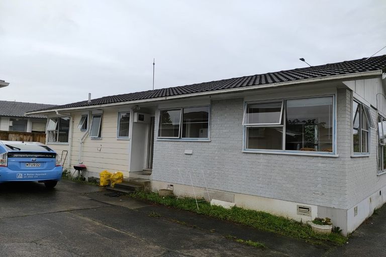 Photo of property in 156 Sunnynook Road, Sunnynook, Auckland, 0620