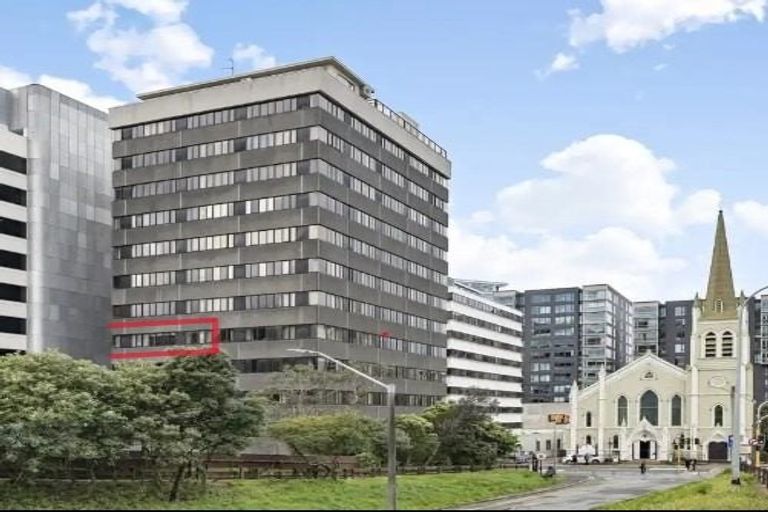 Photo of property in St Peters Apartments, 4e/192 Willis Street, Te Aro, Wellington, 6011
