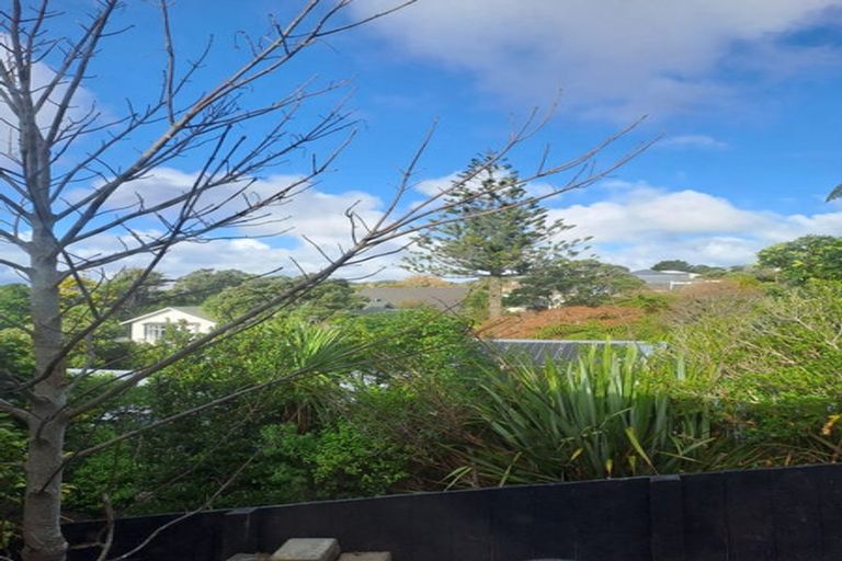 Photo of property in 44 Nottingham Street, Karori, Wellington, 6012