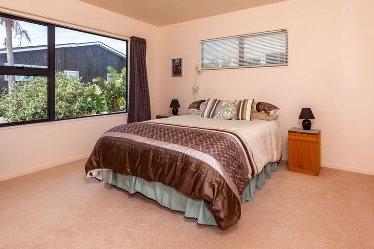 Photo of property in 239 Onemana Drive, Onemana, Whangamata, 3691
