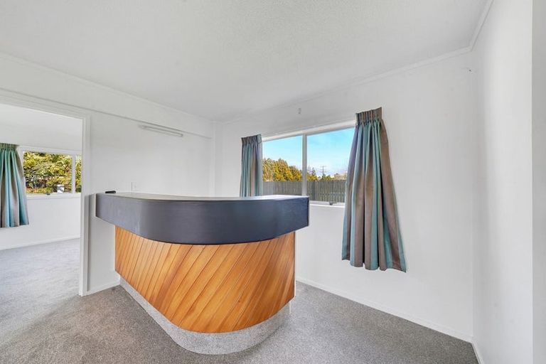 Photo of property in 6 Deacon Road, Riverhead, Kumeu, 0892