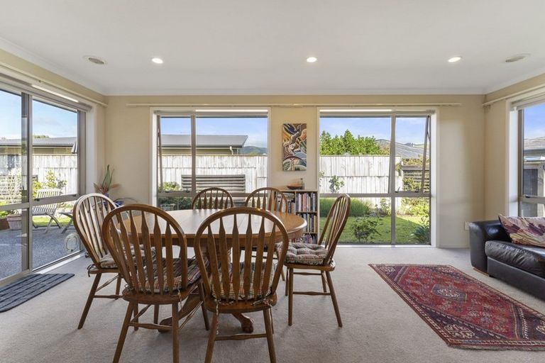 Photo of property in 9 Hulme Way, Raumati Beach, Paraparaumu, 5032