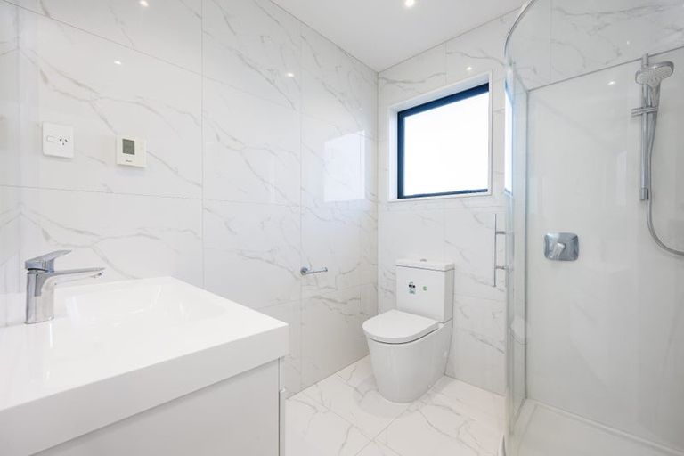 Photo of property in 2 Lords Way, Silverdale, 0932