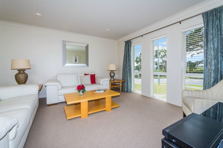 Photo of property in 68 Schnapper Road, Schnapper Rock, Auckland, 0632