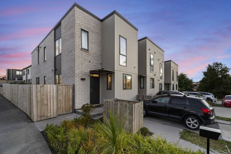 Photo of property in 8 Harlow Crescent, Glen Innes, Auckland, 1072