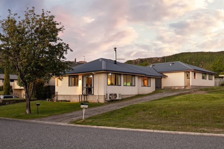 Photo of property in 22a Cotter Avenue, Arrowtown, 9302