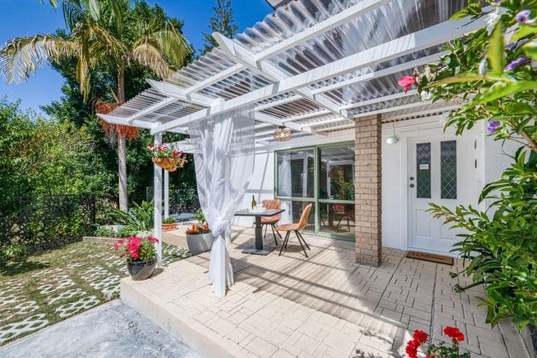 Photo of property in 6/19 Gardner Avenue, New Lynn, Auckland, 0600