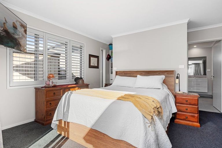 Photo of property in 120 Whakaturou Crescent, Pyes Pa, Tauranga, 3112