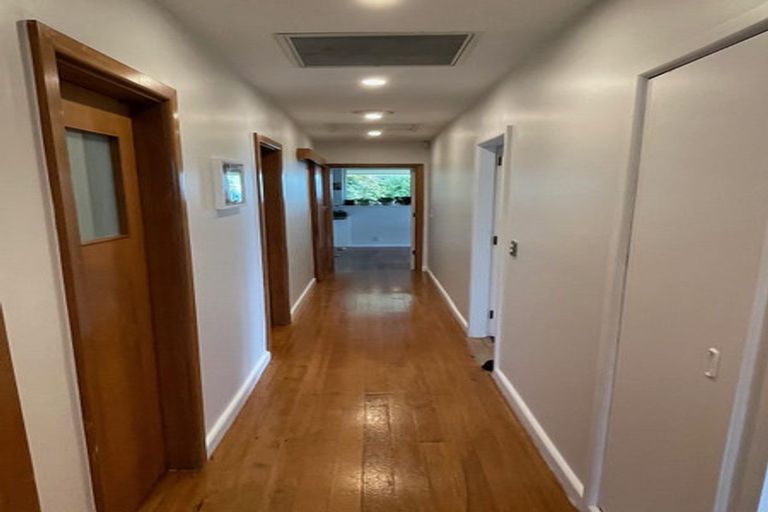 Photo of property in 124 Major Hornbrook Road, Mount Pleasant, Christchurch, 8081