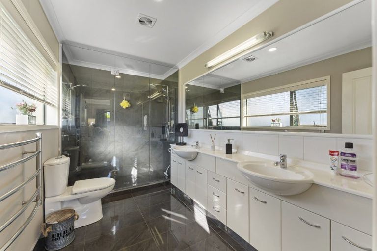 Photo of property in 64 Puhara Avenue, Parklands, Christchurch, 8083