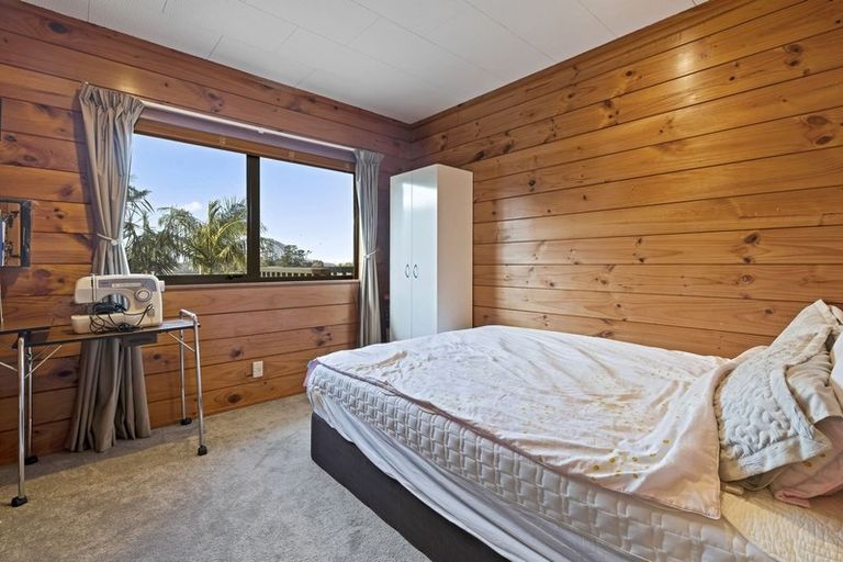 Photo of property in 61 John Dee Crescent, Red Beach, 0932