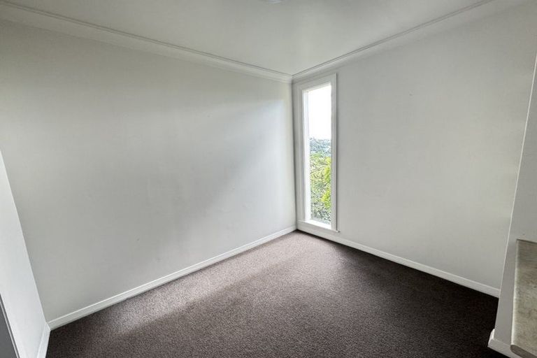 Photo of property in 5 Harland Street, Brooklyn, Wellington, 6021