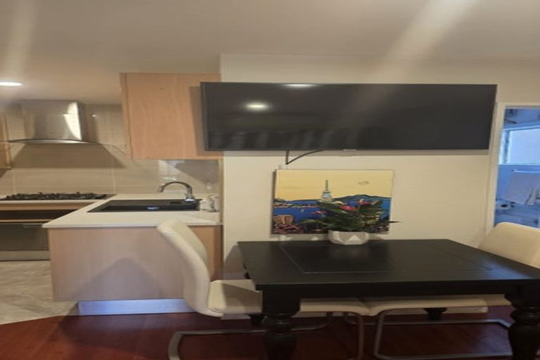 Photo of property in 822 Beach Road, Browns Bay, Auckland, 0630
