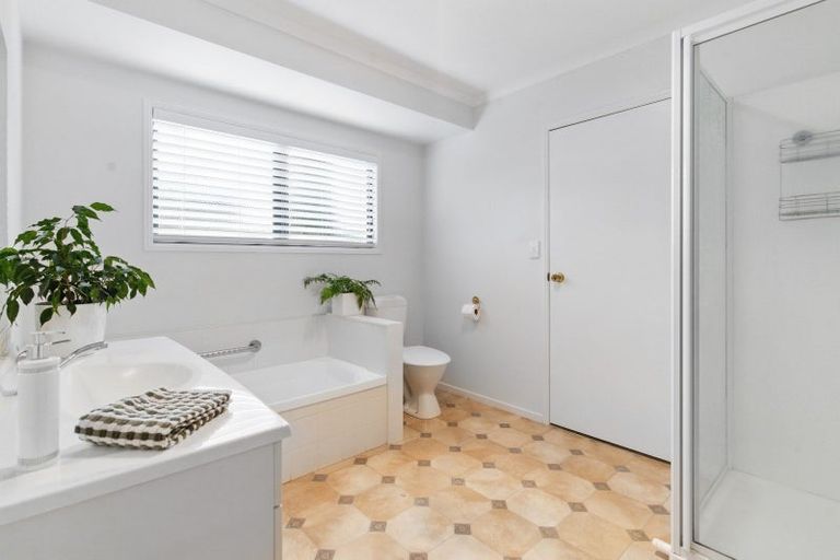 Photo of property in 52 Highfields Drive, Katikati, 3129