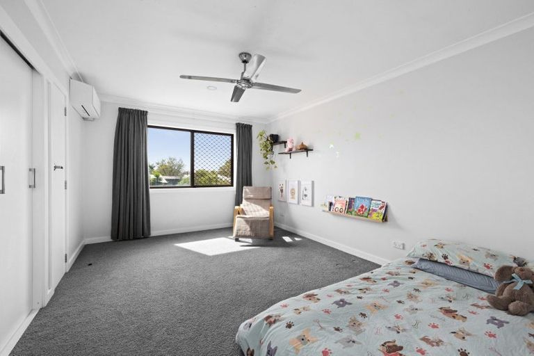 Photo of property in 3 Memorial Park Avenue, Haumoana, 4102