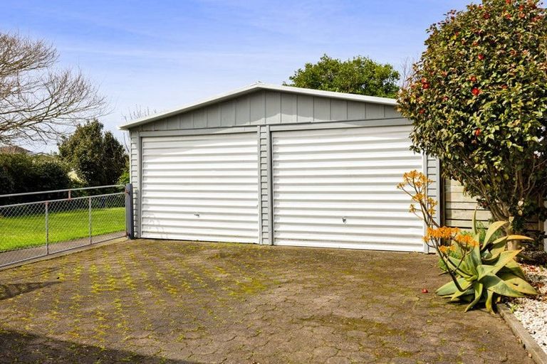 Photo of property in 18 Albion Street, Hawera, 4610