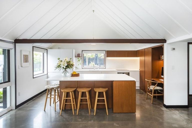 Photo of property in 266 Waimairi Road, Ilam, Christchurch, 8041