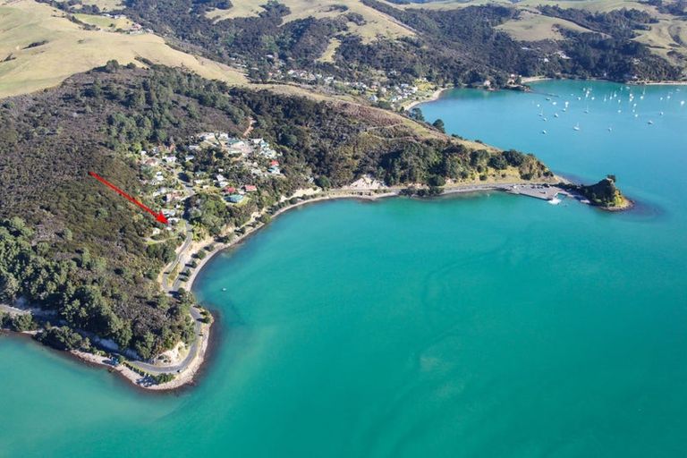 Photo of property in 11 Puriri Road, Te Kouma, Coromandel, 3581