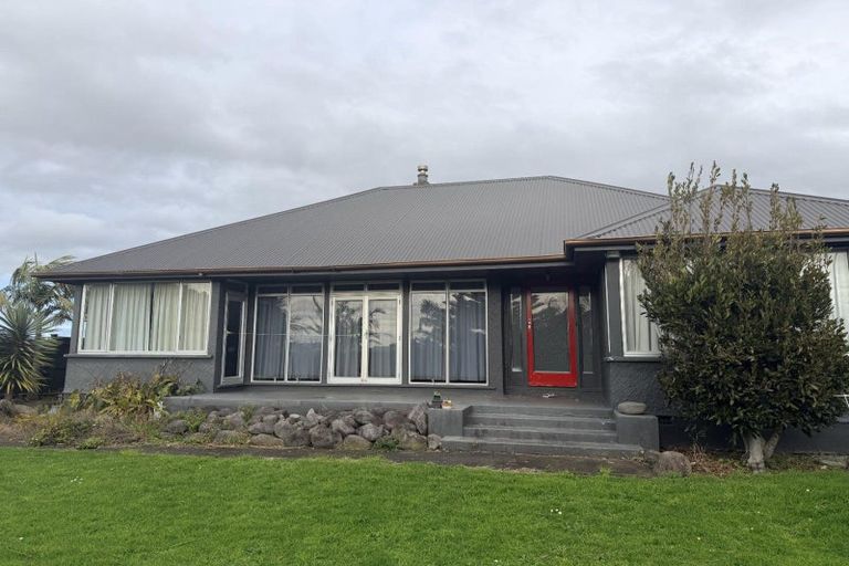 Photo of property in 63 South Road, Blagdon, New Plymouth, 4310
