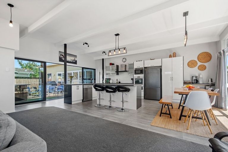 Photo of property in 11 Hillary Street, Chedworth, Hamilton, 3210