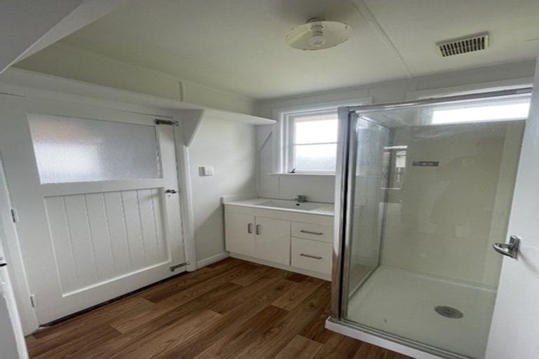 Photo of property in 60 Godley Street, Waiwhetu, Lower Hutt, 5010