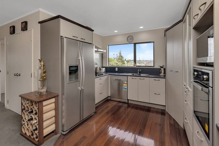 Photo of property in 3 Bermuda Place, One Tree Point, 0118