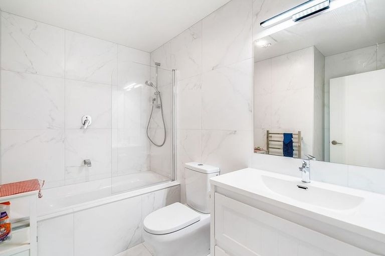 Photo of property in 66c Donovan Avenue, Massey, Auckland, 0614