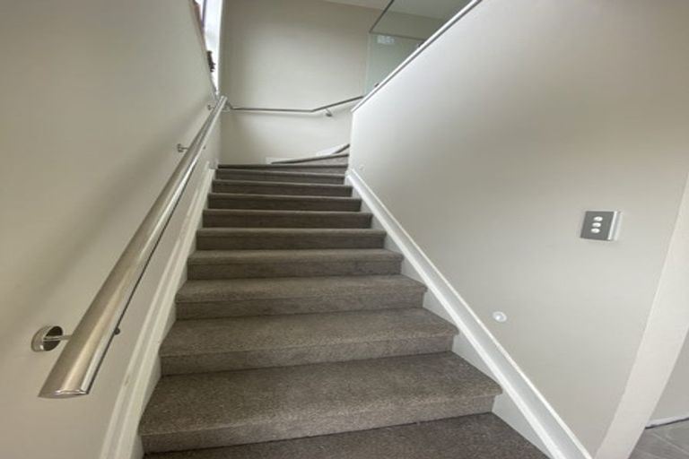 Photo of property in 208b Mahia Road, Weymouth, Auckland, 2103