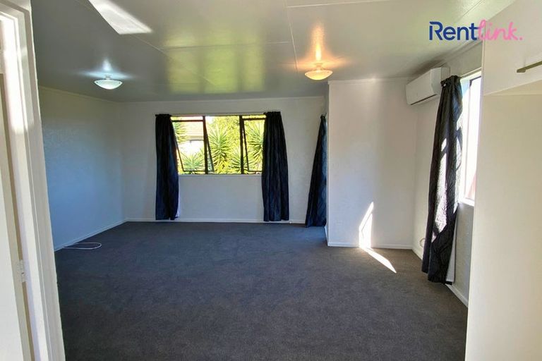 Photo of property in 43a Lyn Grove, Papamoa Beach, Papamoa, 3118