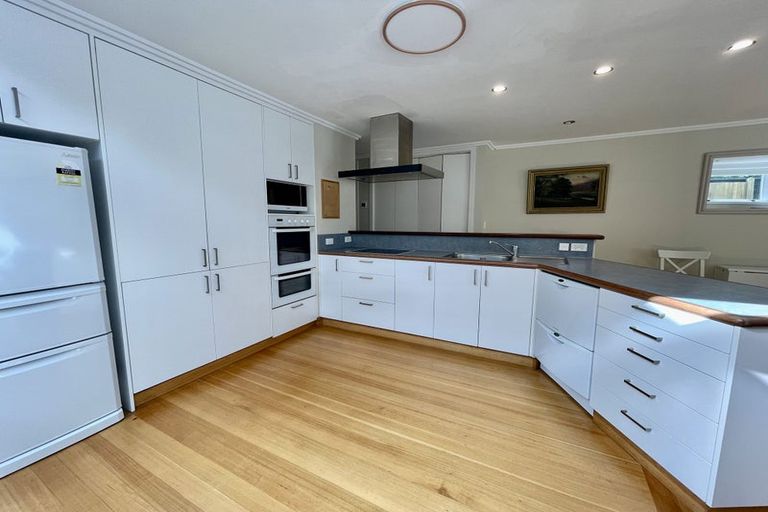 Photo of property in 40 Lohia Street, Khandallah, Wellington, 6035