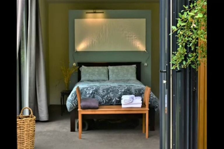 Photo of property in 3 Plumwood Lane, Cashmere, Christchurch, 8022