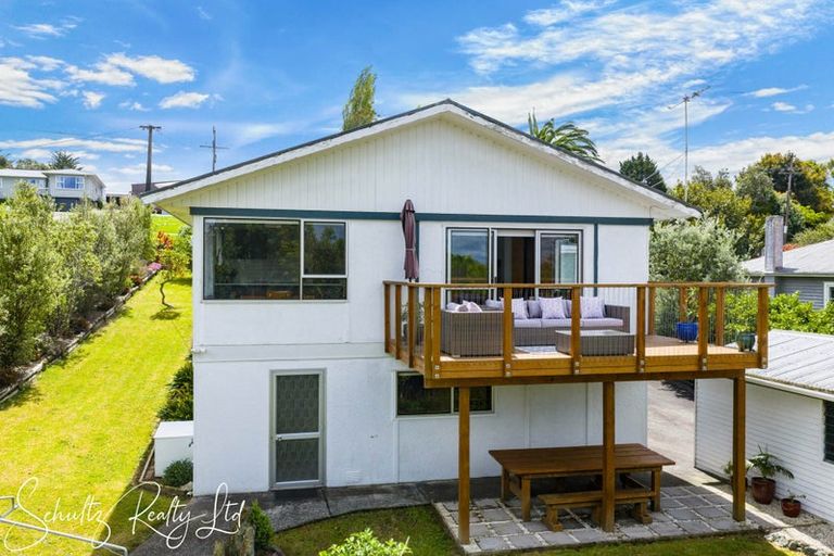 Photo of property in 15 Bickerstaffe Road, Maungaturoto, 0520