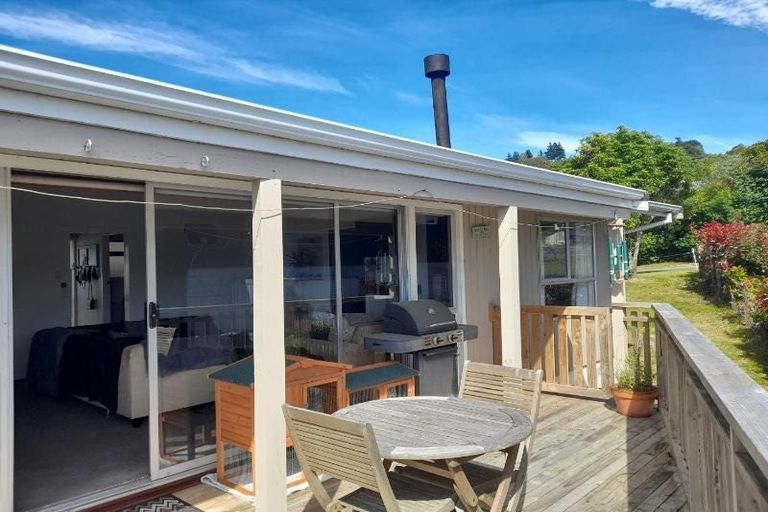 Photo of property in 7a Isobel Street, Acacia Bay, Taupo, 3330