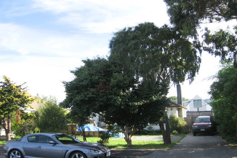 Photo of property in 18 Robertson Street, Elderslea, Upper Hutt, 5018