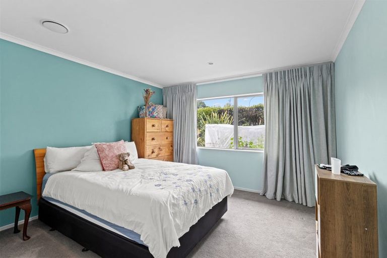 Photo of property in 67 Karamea Street, Whalers Gate, New Plymouth, 4310