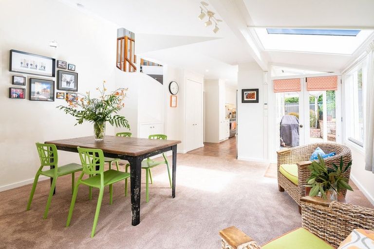 Photo of property in 34 Simla Crescent, Khandallah, Wellington, 6035