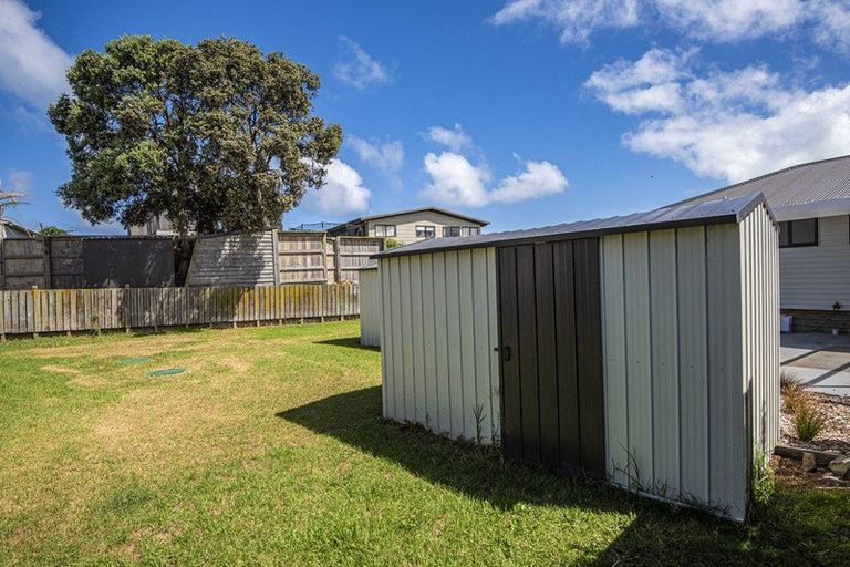 Photo of property in 23 Sunset Drive, Baylys Beach, Dargaville, 0377