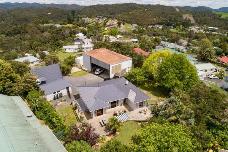 Photo of property in 2 Goffe Drive, Haruru, 0204