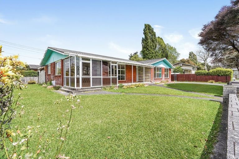 Photo of property in 2 Olympia Place, Riverlea, Hamilton, 3216