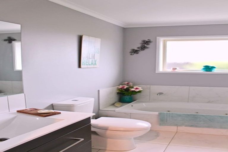 Photo of property in 57 Strauss Drive, Rolleston, 7614