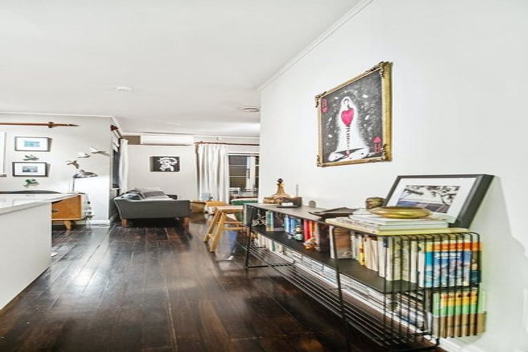 Photo of property in 53 Kurahaupo Street, Orakei, Auckland, 1071