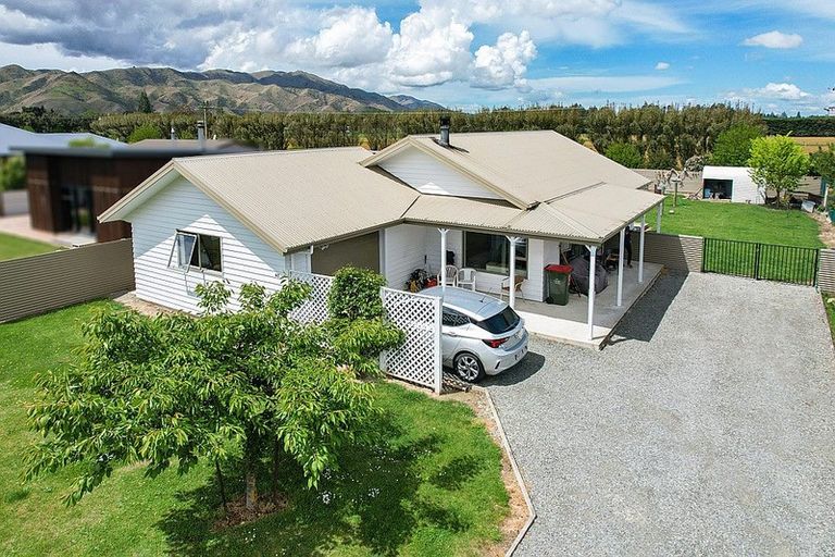 Photo of property in 43 Freyberg Avenue, Kurow, 9435