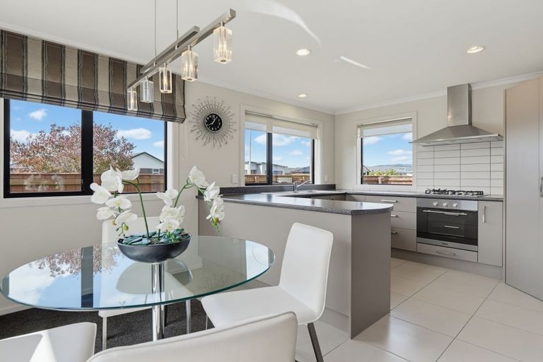 Photo of property in 2 Pegasus Place, Kelvin Grove, Palmerston North, 4414