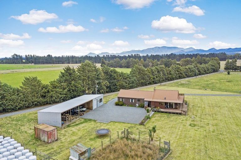 Photo of property in 84 Derretts Road, Hororata, Darfield, 7572