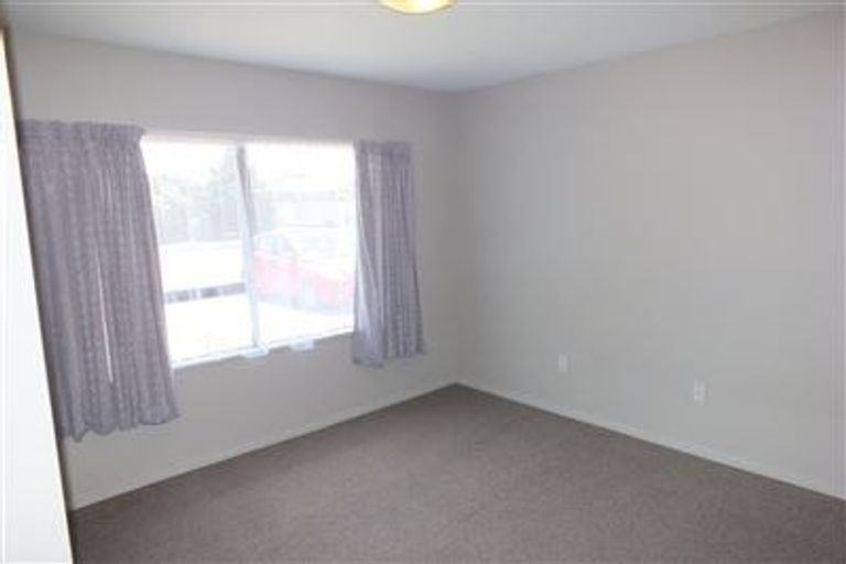 Photo of property in 1/318 Withells Road, Avonhead, Christchurch, 8042