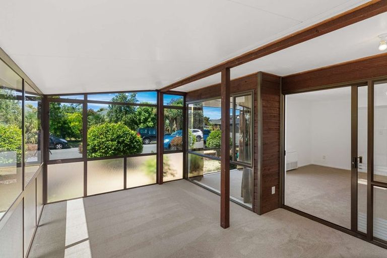 Photo of property in 1/38 Beauford Place, Parklands, Christchurch, 8083
