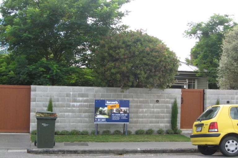 Photo of property in 140 Rutland Street, St Albans, Christchurch, 8052