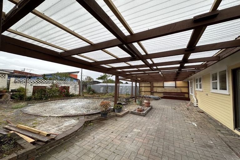 Photo of property in 98 Fisher Crescent, Otara, Auckland, 2023