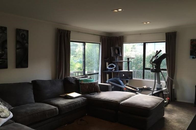 Photo of property in 126 Spinella Drive, Bayview, Auckland, 0629