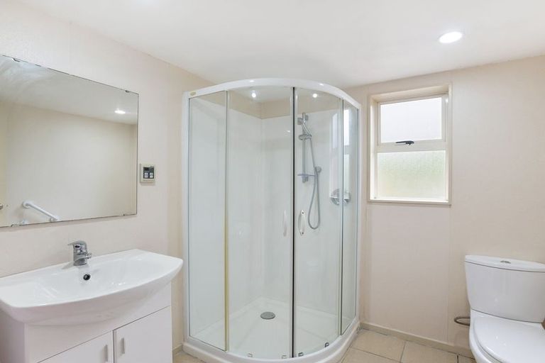 Photo of property in 14 Field Way, Waikanae Beach, Waikanae, 5036